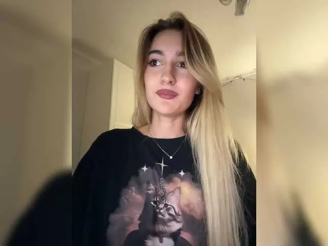 -Lana-Chester- Image 2