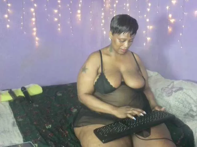 Big-Ass-Wilma Image 15