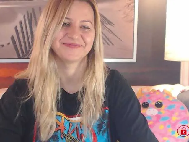 BigBoobsARRI broadcasting live