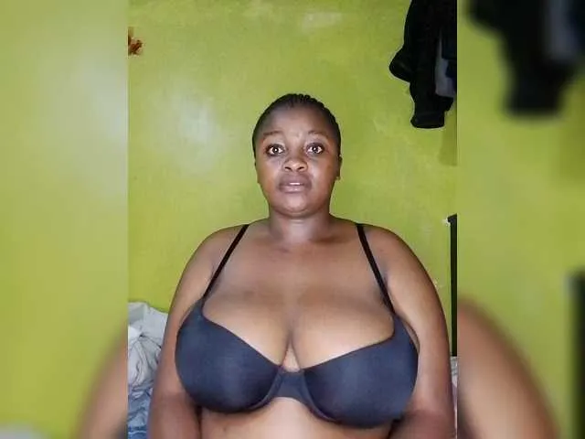 bigtitsqueen33 Image 8