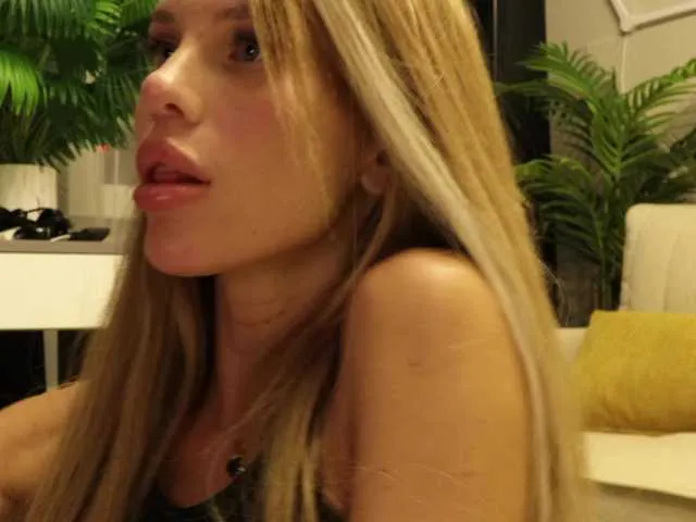 blondinochkaa Image 15