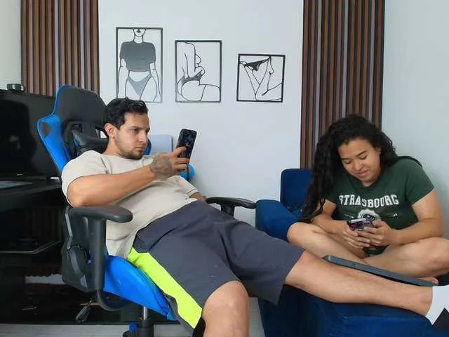 couplee-horny Image 10