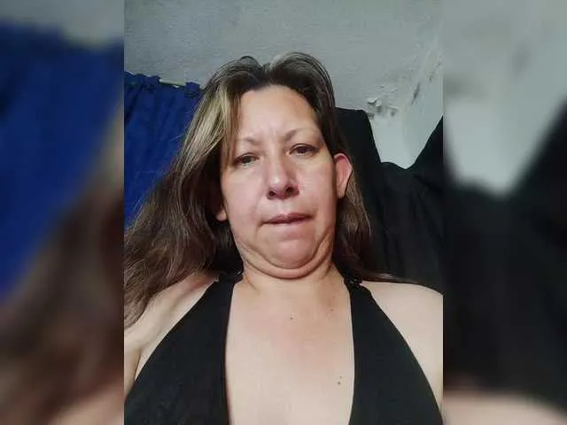 evatoms broadcasting live