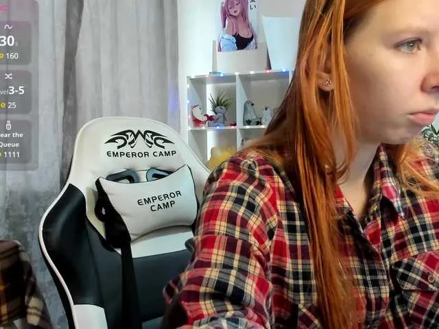 IamLoli broadcasting live