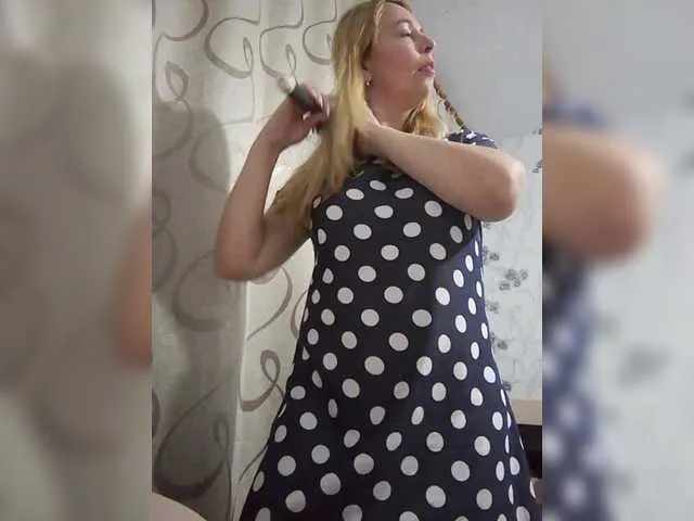 INESSAsexi broadcasting live