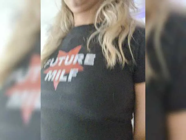 LarisaMaia's Thumb Image