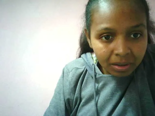 Minou20's Thumb Image