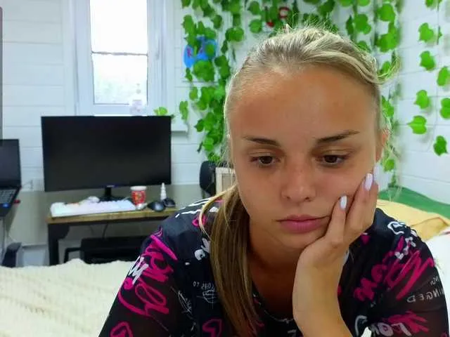 misss-vikki Image 17