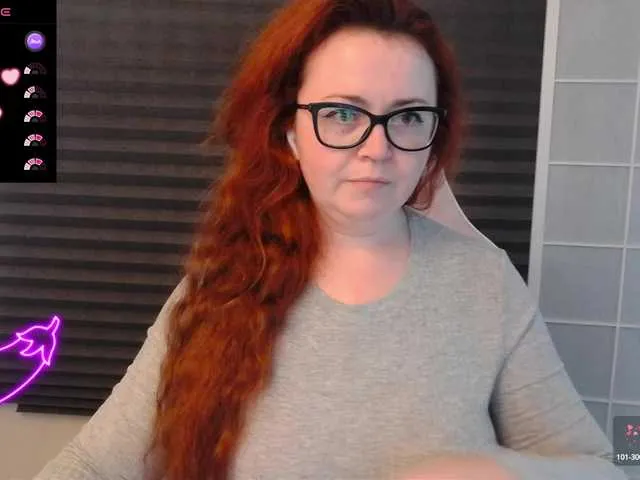 NicoleBunny24 broadcasting live