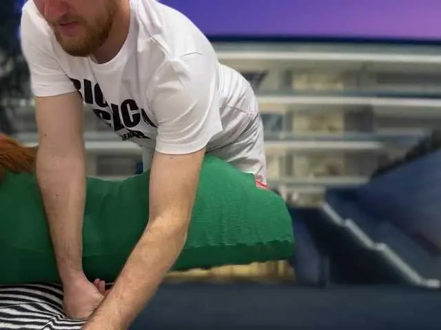 RustyCouple broadcasting live