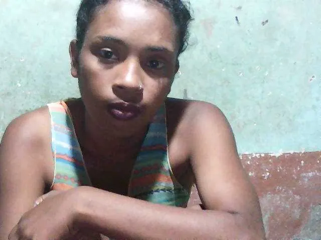 TriciaBella Image 13