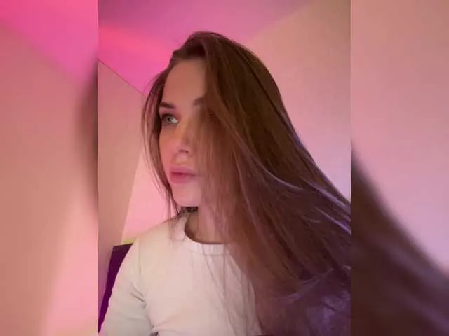 Villanelle broadcasting live