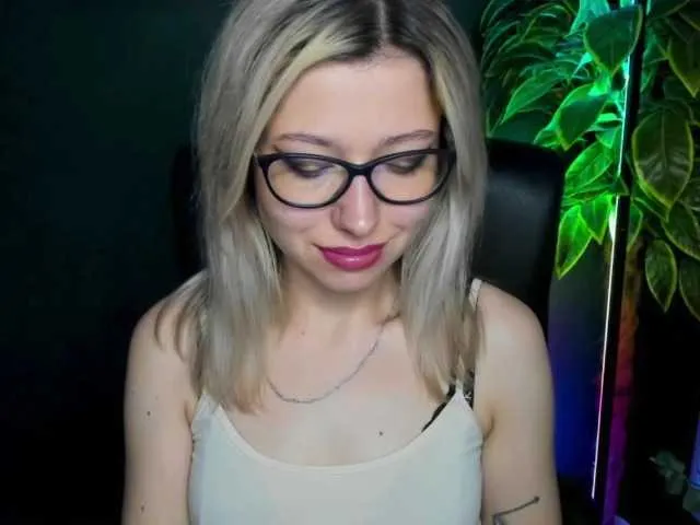 xxHeidiLove Image 14