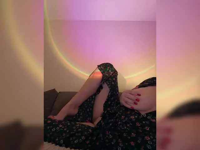 YaroslavaDi broadcasting live