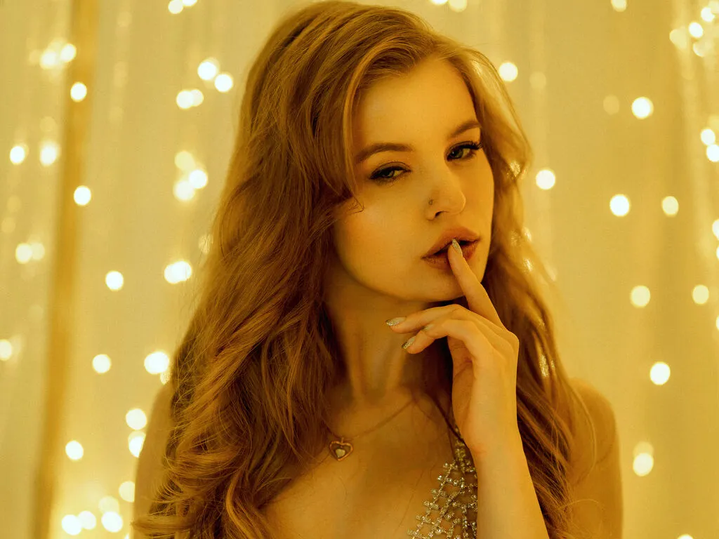 StelaBrown broadcasting live