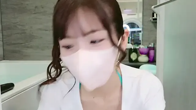 -minami- broadcasting live