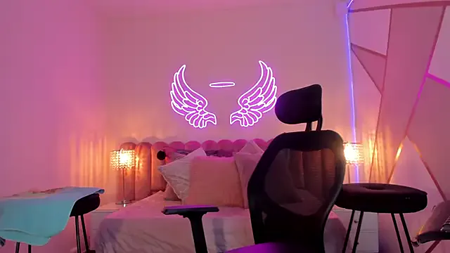 _scarletmoore's Thumb Image