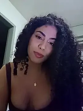 A_maddy broadcasting live