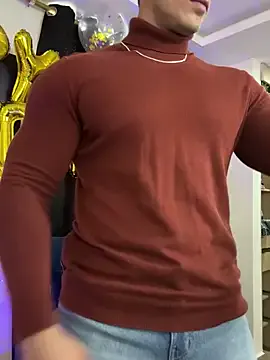 aaroncolombia broadcasting live