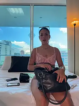 Alice_surprise Image 16