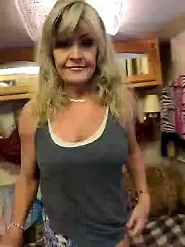 annika_lately Image 12