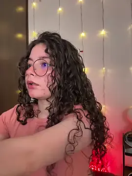 Antoniart_ broadcasting live