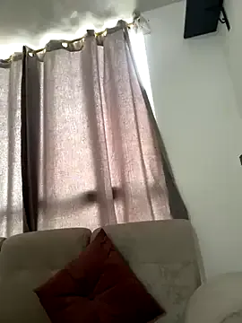 ashley_Tompson1 Image 3