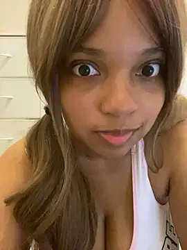 AwkwardJasminee Image 5