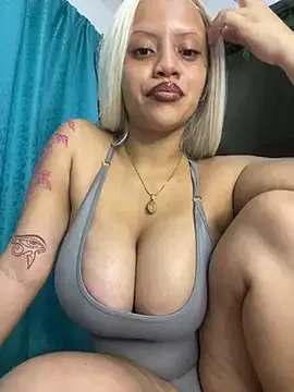 Charlotee_'s Thumb Image