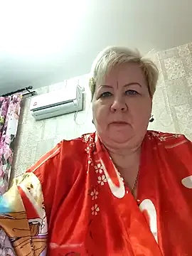 EffectFiona broadcasting live