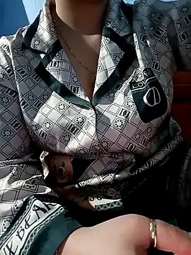 Emily-lonely Image 6