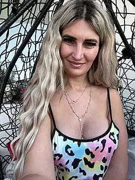 EvelynFrances Image 9