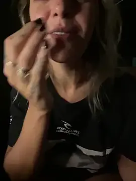 Gipoltergeist broadcasting live