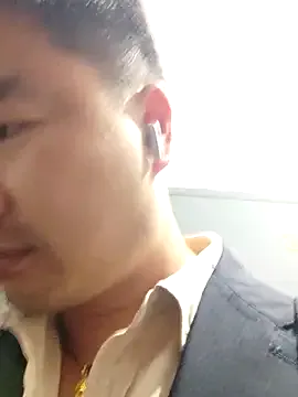 guozuo broadcasting live