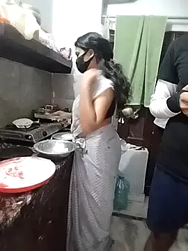 hotty_ragini Image 2