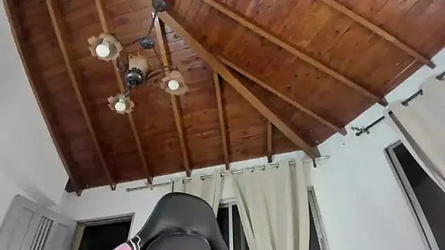 IsaFontanna Image 15