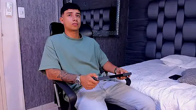 jaze_bradley Image 6