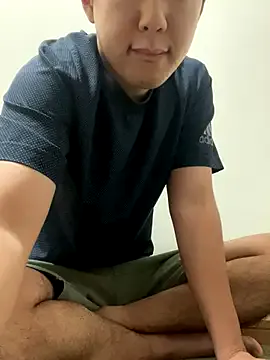 KAMESAN08 broadcasting live