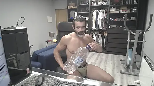 latinoo23bom Image 8