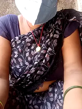 Lattika-Bhabhi broadcasting live