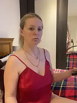 madamlillyrose Image 11