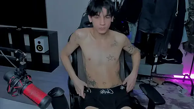 MarkBrowniii broadcasting live