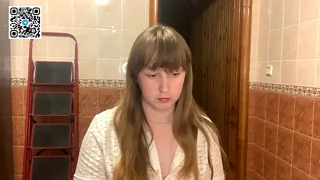 MaroonMoon_'s Thumb Image