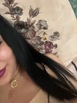 QueenLujaine Image 5