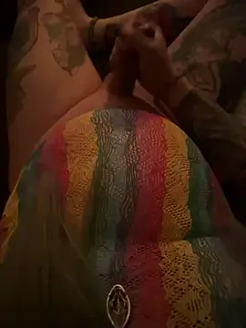 sissyboy-666- broadcasting live