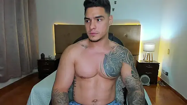 Steven_Velez Image 12