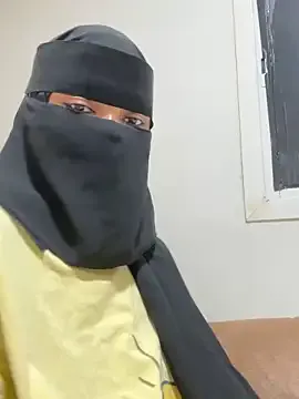 Submissive_Arab Image 12