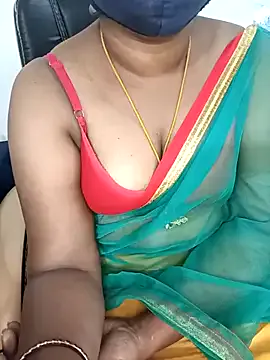 Tamil-hotwife's Thumb Image