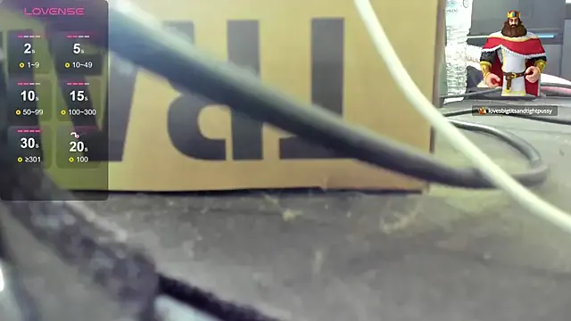 Ts-lucy-lux broadcasting live