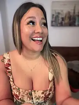 ValeryGrey broadcasting live